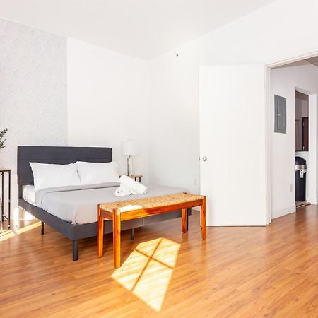 1-Bdrm Apartment With Balcony - Heart Of Downtown And Wynwood Miami Esterno foto